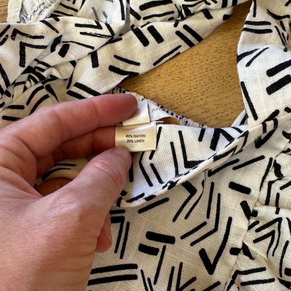 Linen Crop Top S Like New | Mud Cloth Print Black & White Geometric - Picture 5 of 9
